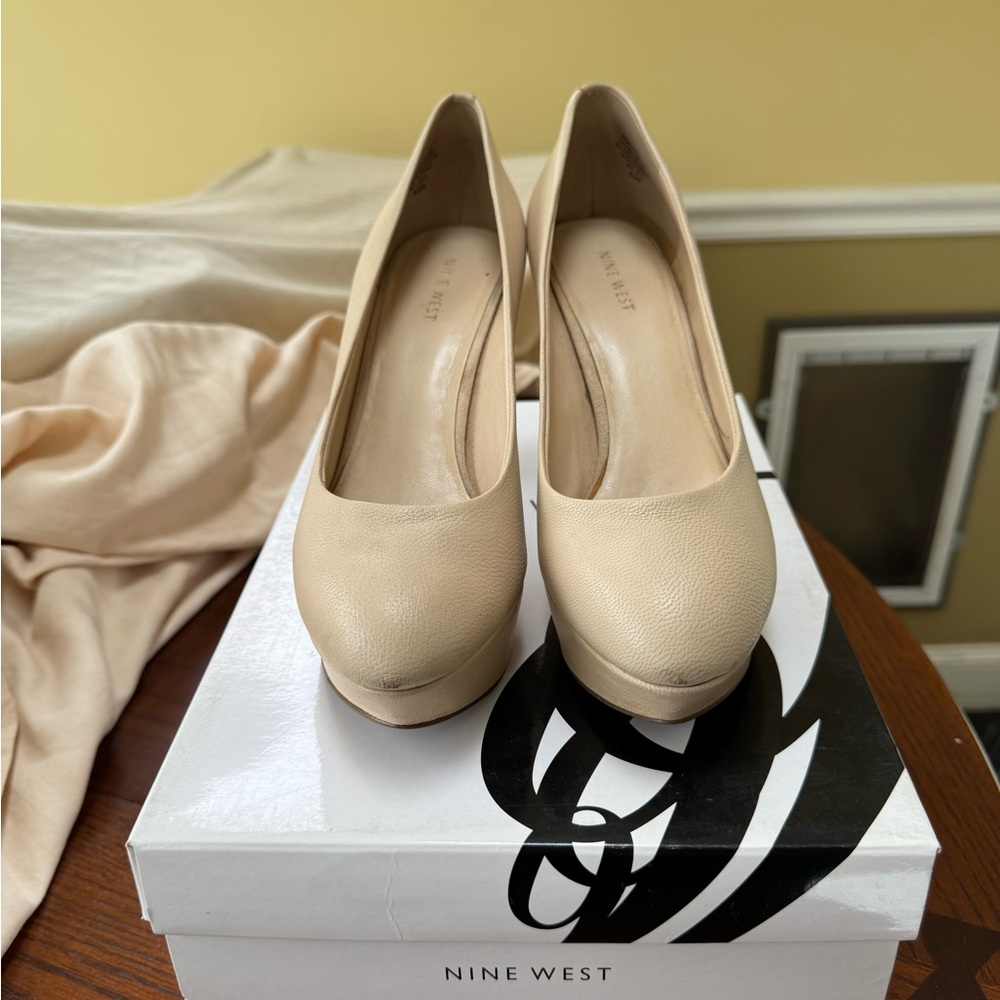 Nine West Cream Heels Timeless Elegance